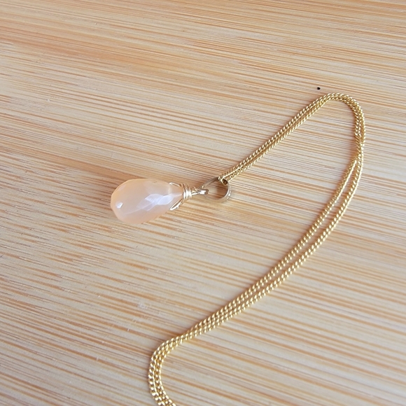 Peach Moonstone Necklace Gemstone Crystal - Picture 3 of 6